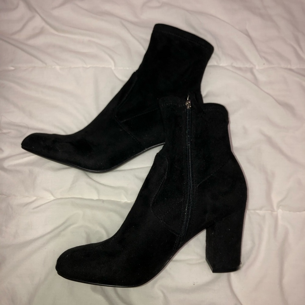 SOLD DO NOT BUY Steve Madden Sock Boots